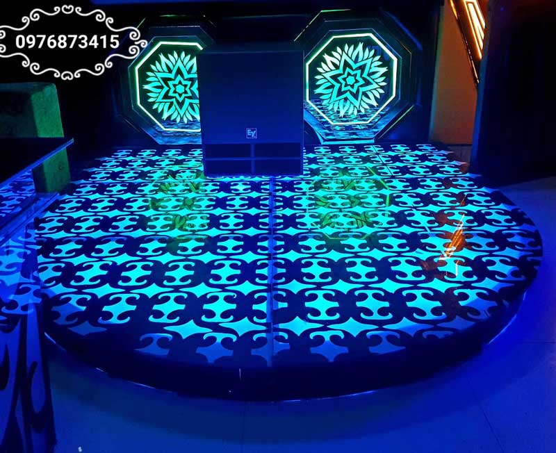 sàn kính cường lực led 7 màu